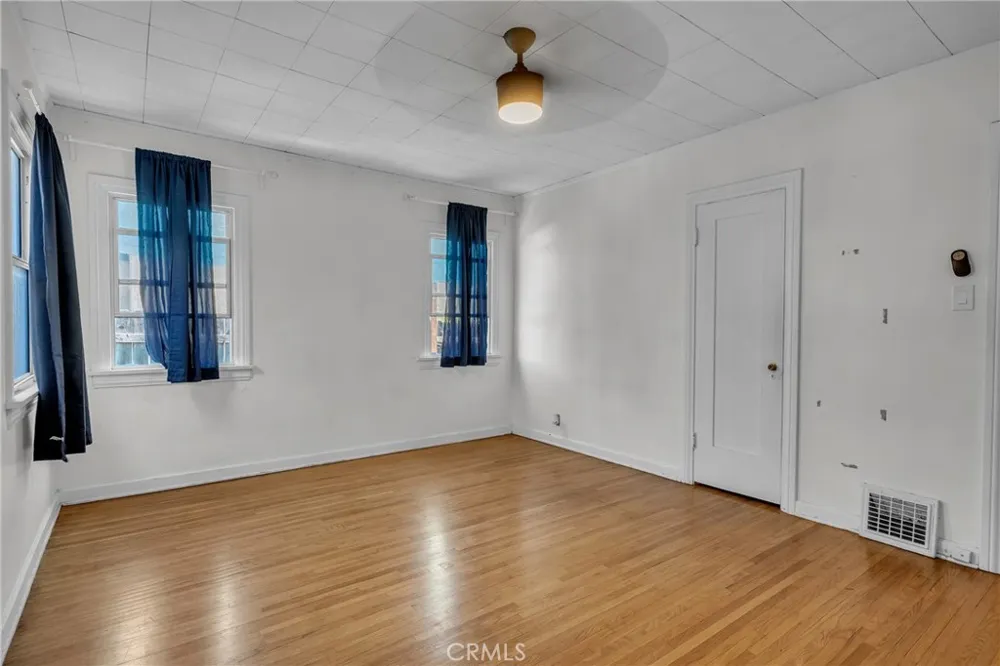 79 Berkeley Avenue Pasadena, CA 91107