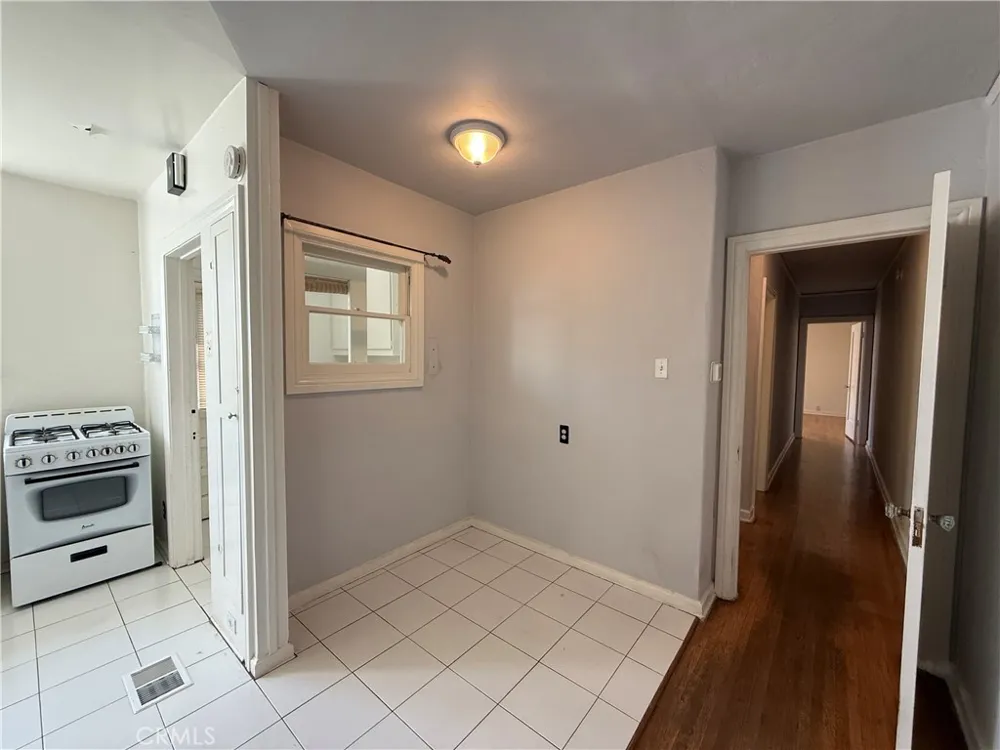 79 Berkeley Avenue Pasadena, CA 91107
