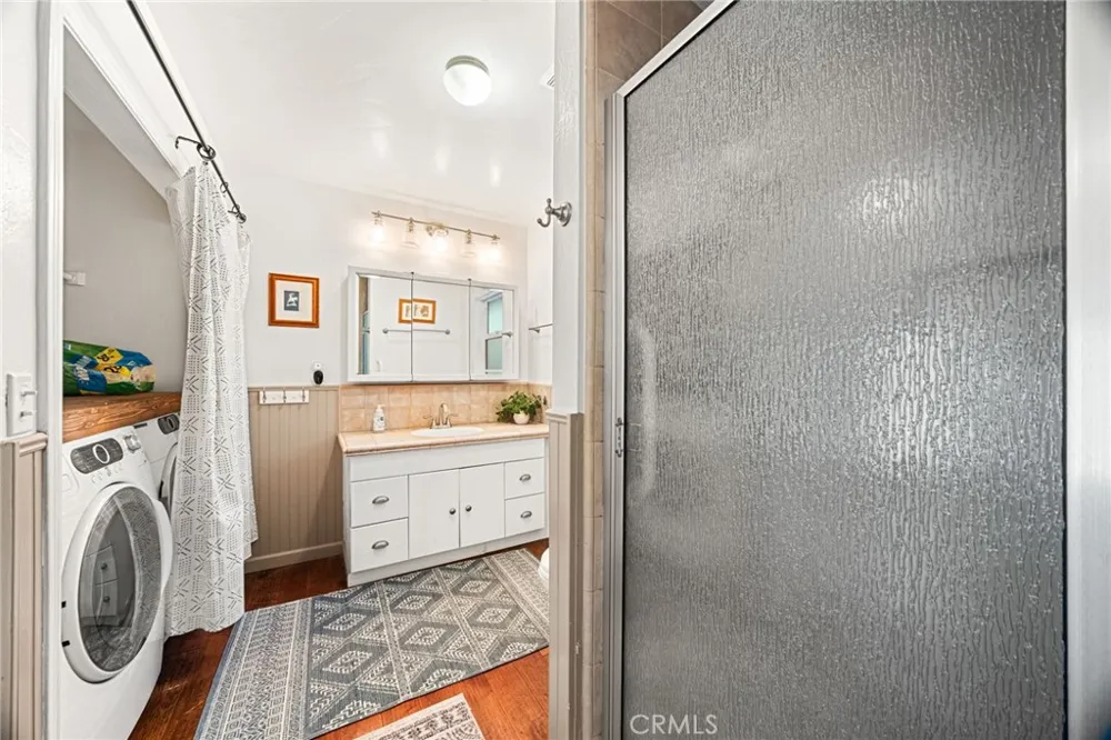 1966 Oakleaf Court Running Springs, CA 92382