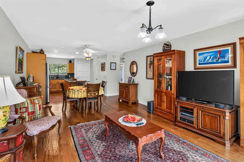 1757 Pleasantdale Encinitas, CA 92024