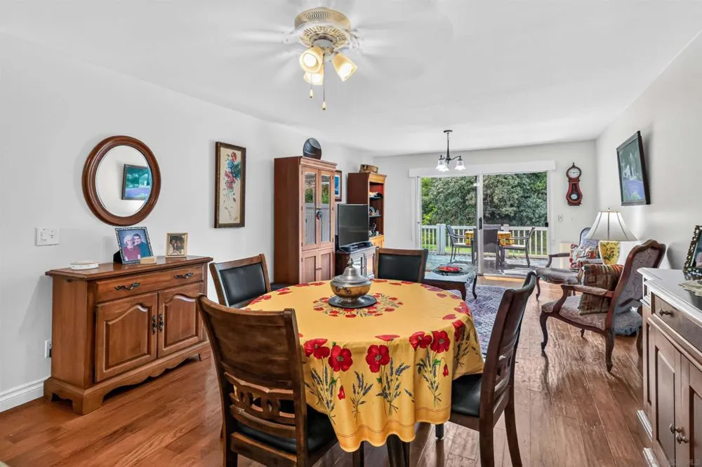 1757 Pleasantdale Encinitas, CA 92024