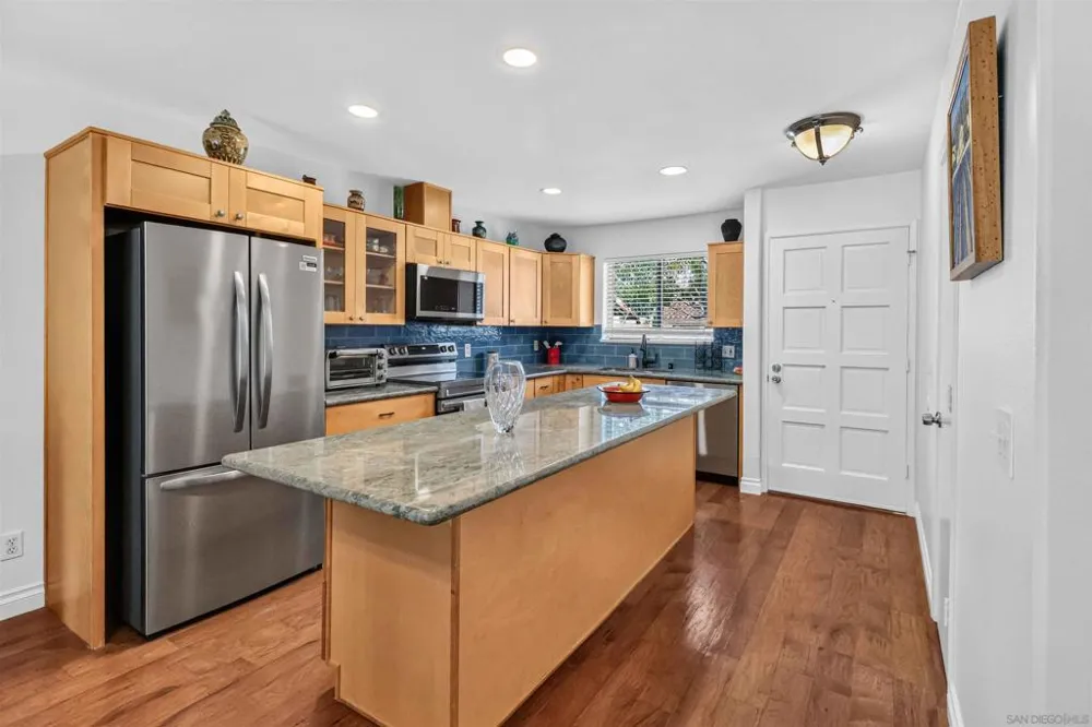 1757 Pleasantdale Encinitas, CA 92024