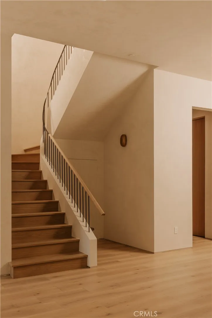 4523 Katherine Avenue Sherman Oaks, CA 91423