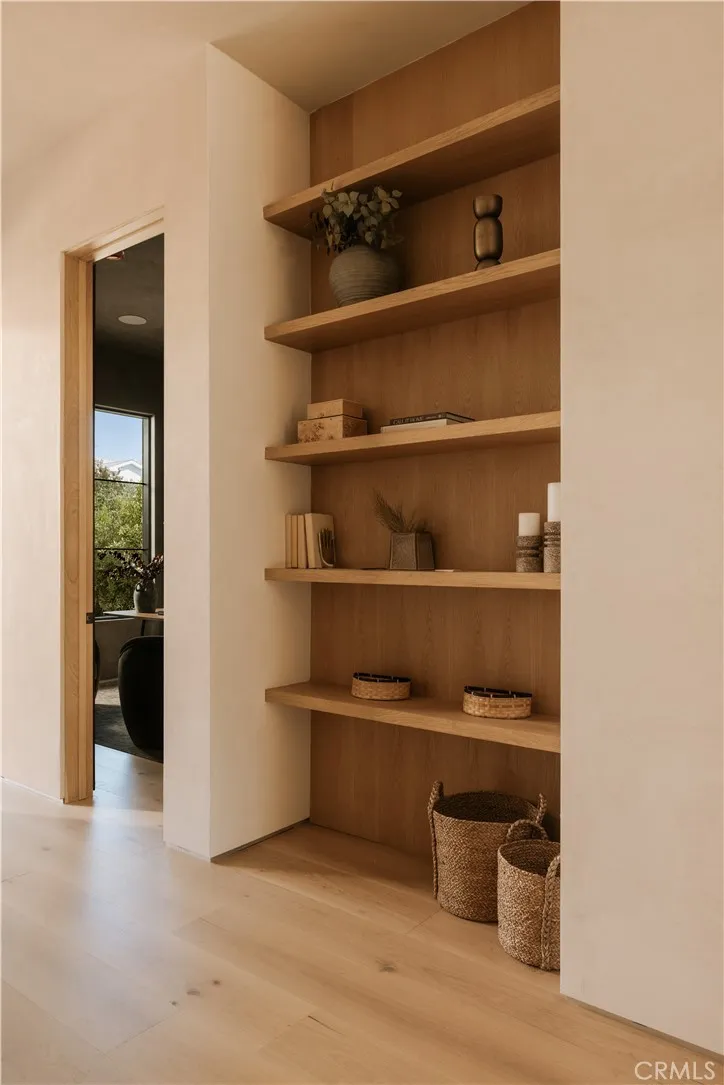 4523 Katherine Avenue Sherman Oaks, CA 91423