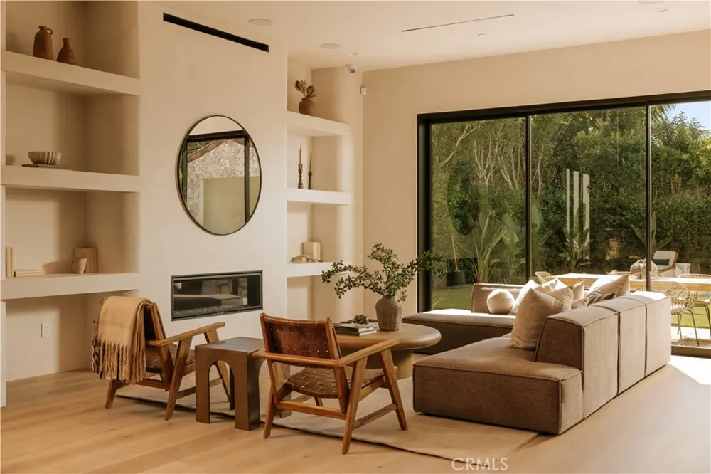 4523 Katherine Avenue Sherman Oaks, CA 91423