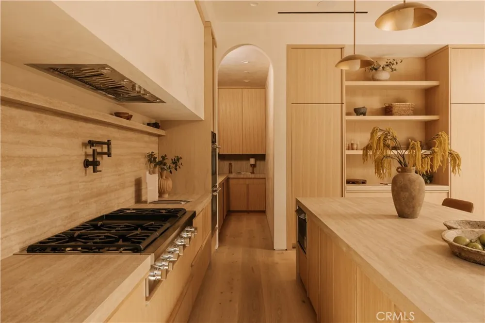 4523 Katherine Avenue Sherman Oaks, CA 91423