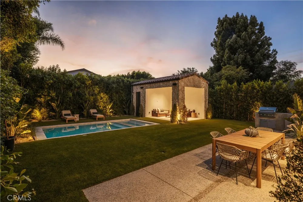 4523 Katherine Avenue Sherman Oaks, CA 91423