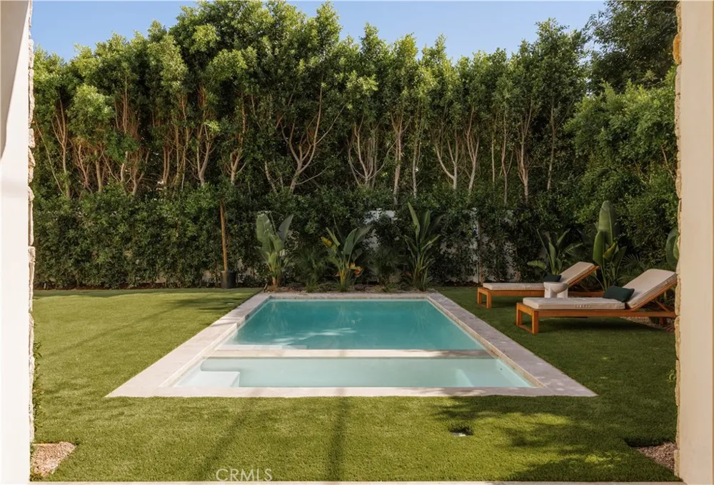 4523 Katherine Avenue Sherman Oaks, CA 91423