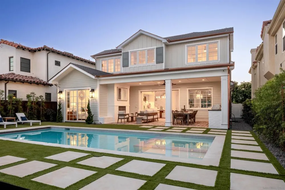 711 H Ave Coronado, CA 92118