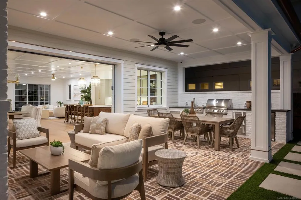 711 H Ave Coronado, CA 92118