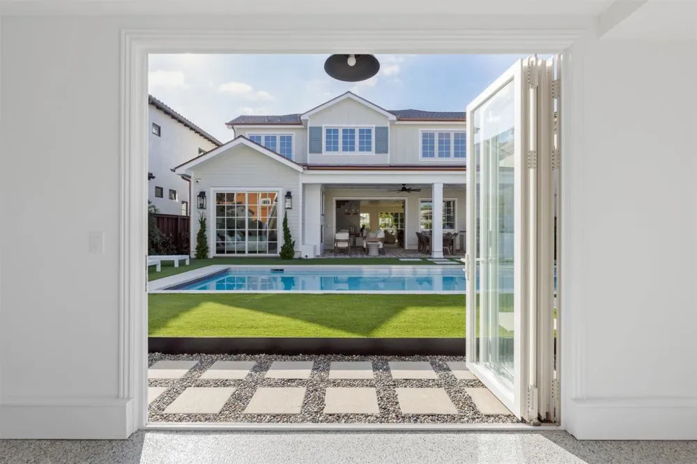 711 H Ave Coronado, CA 92118