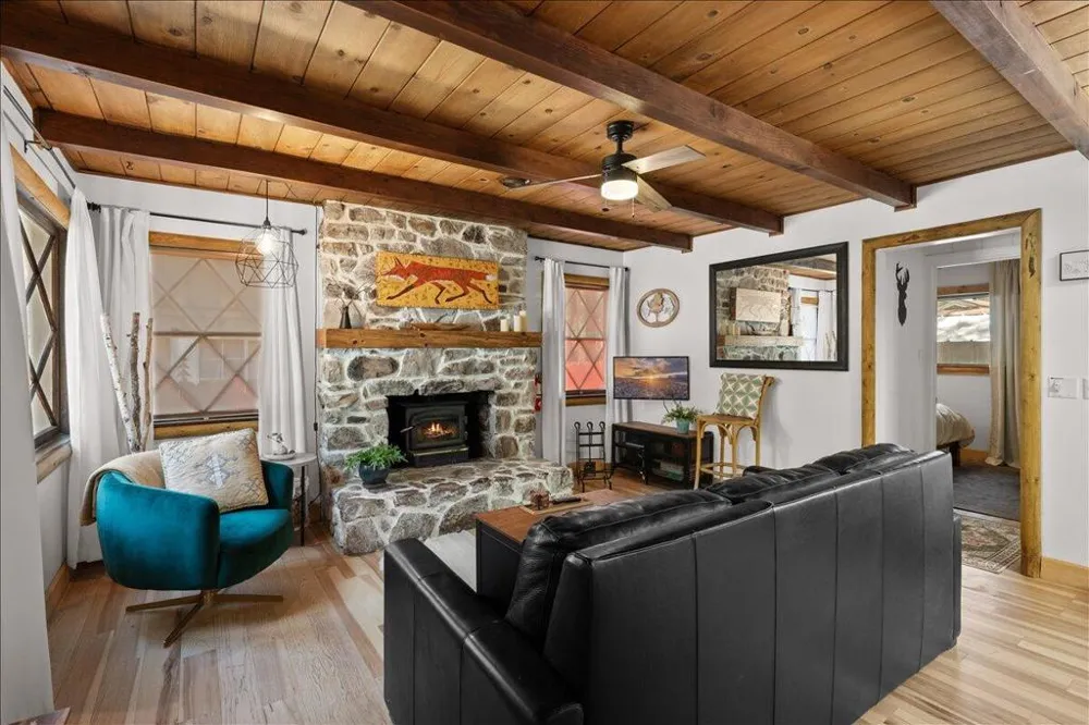 447 Chickadee Drive Big Bear, CA 92315