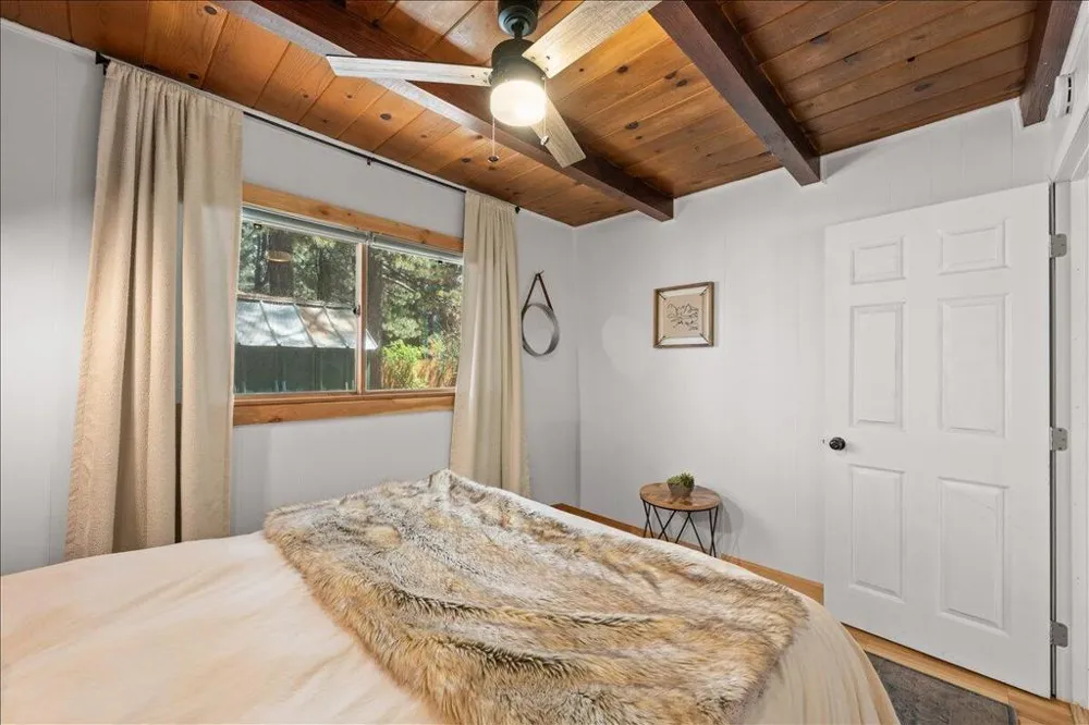 447 Chickadee Drive Big Bear, CA 92315