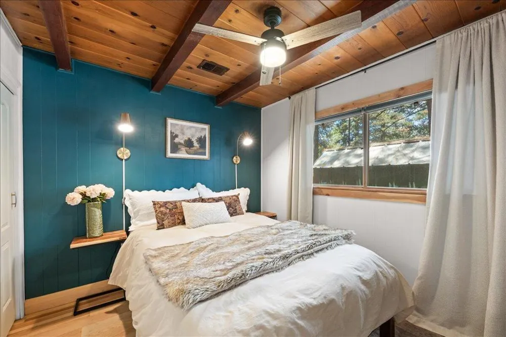 447 Chickadee Drive Big Bear, CA 92315