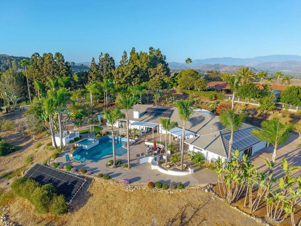 33 Gateview Fallbrook, CA 92028