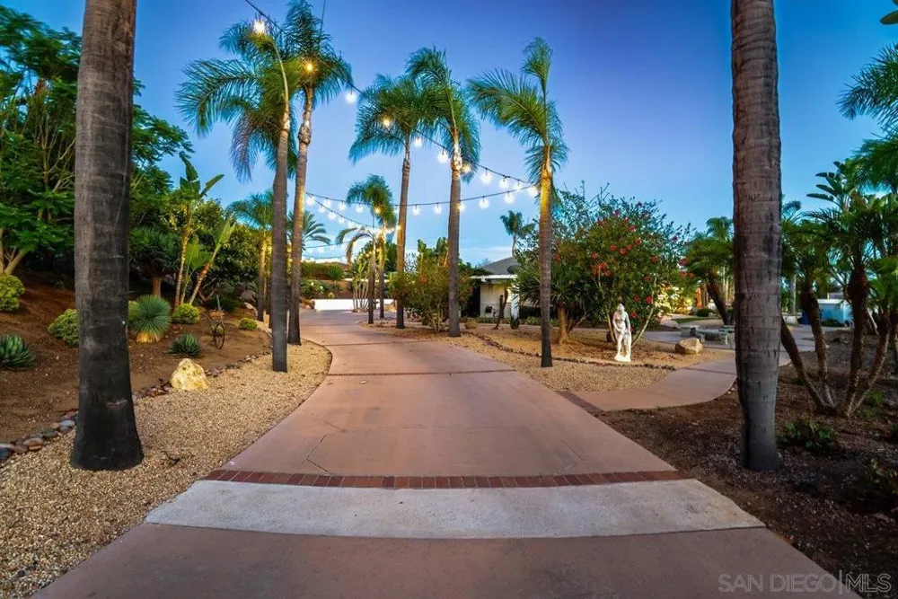 33 Gateview Fallbrook, CA 92028
