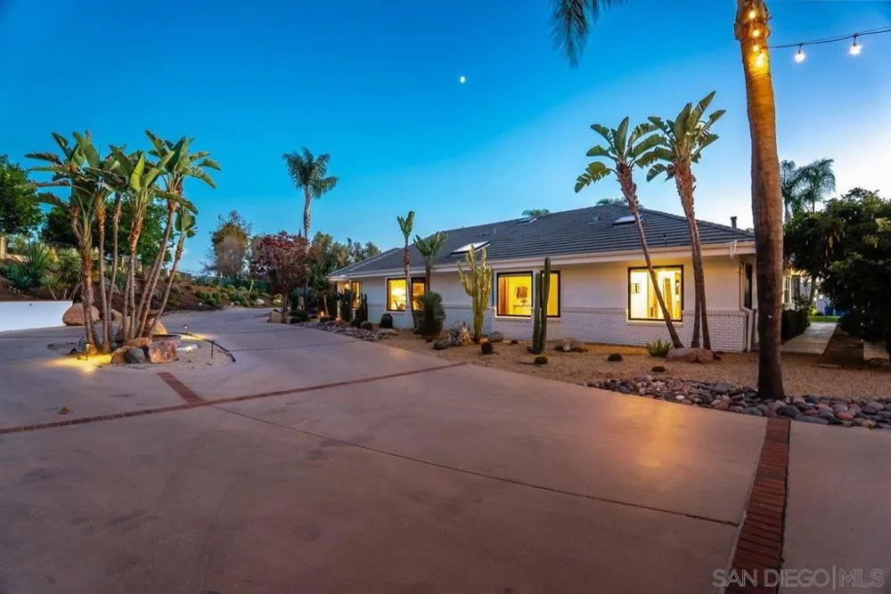 33 Gateview Fallbrook, CA 92028