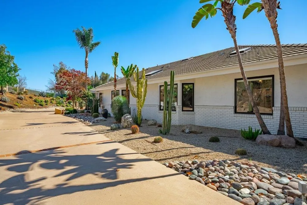 33 Gateview Fallbrook, CA 92028