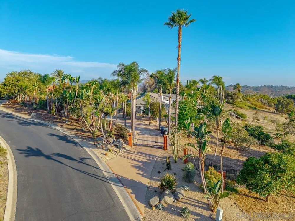 33 Gateview Fallbrook, CA 92028