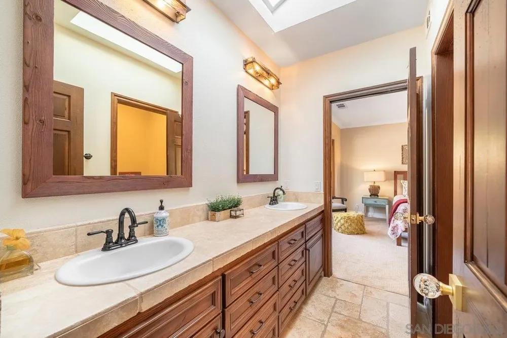 33 Gateview Fallbrook, CA 92028