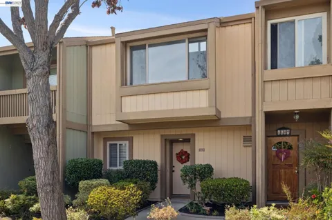 1129 Island Drive