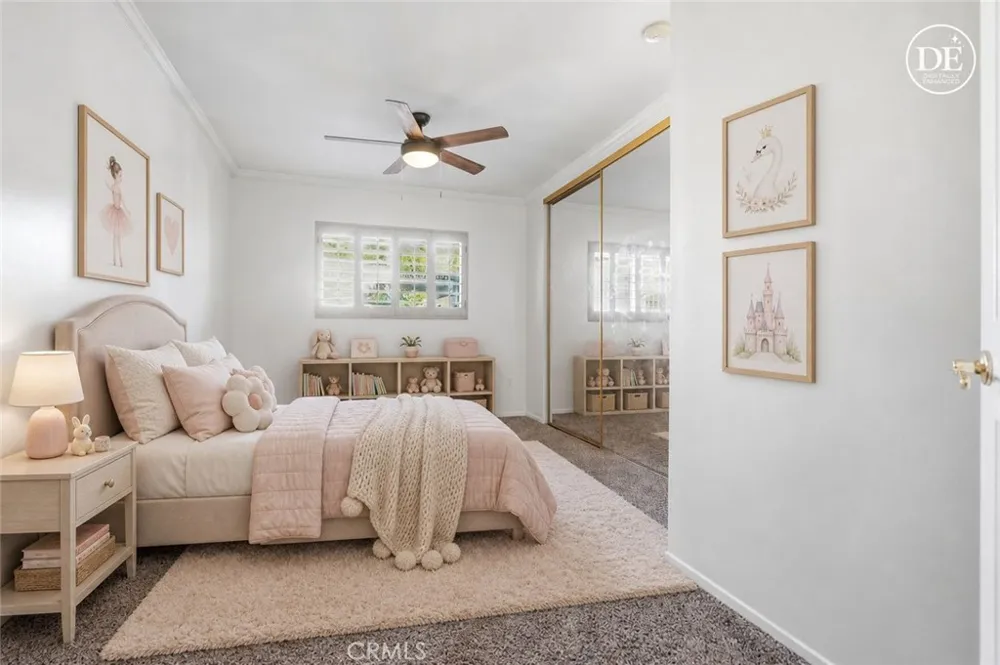 10832 Huston North Hollywood, CA 91601