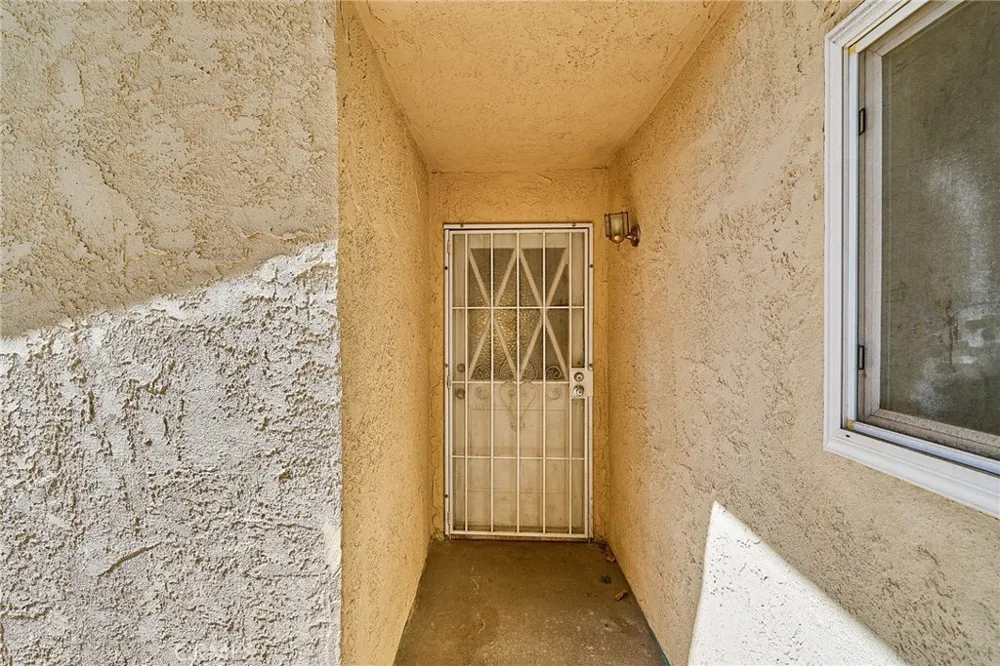 16326 Molino Dr. Victorville, CA 92395