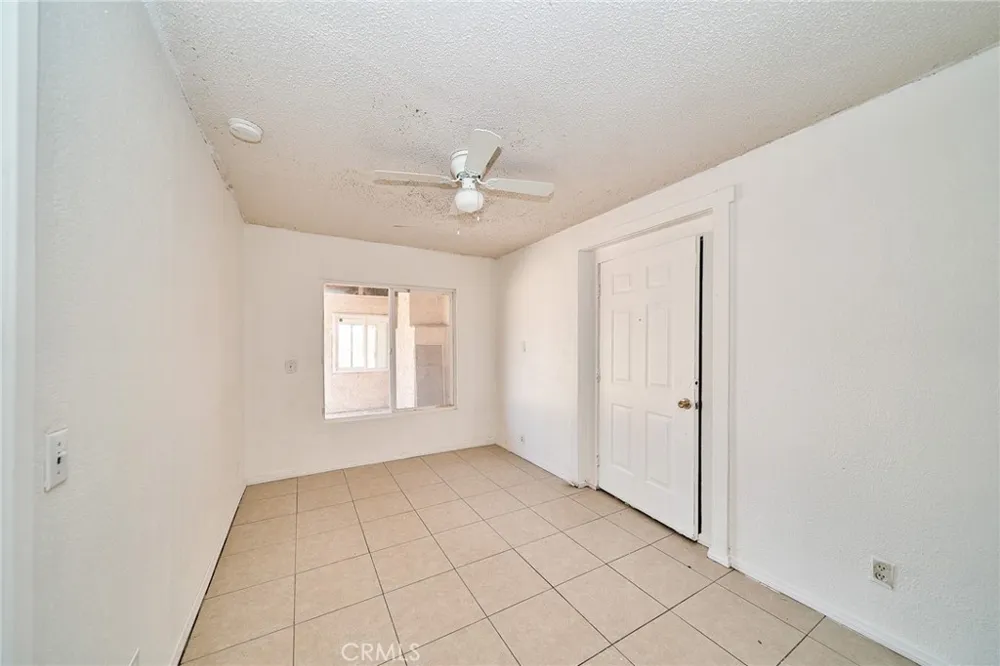 16326 Molino Dr. Victorville, CA 92395