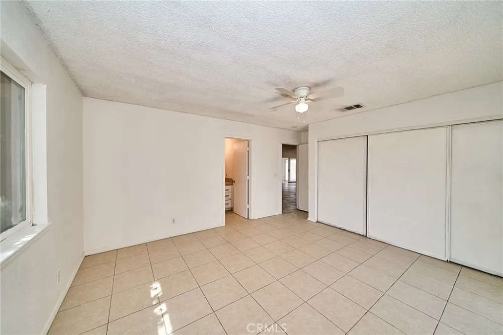 16326 Molino Dr. Victorville, CA 92395
