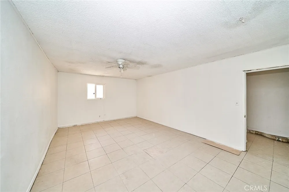 16326 Molino Dr. Victorville, CA 92395