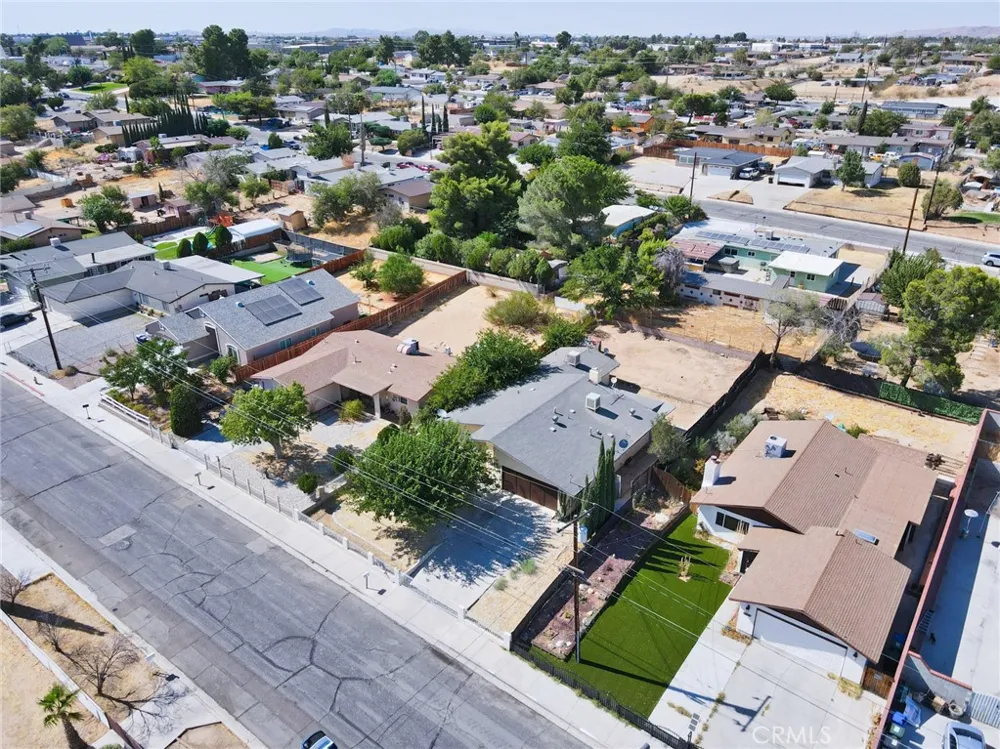 16326 Molino Dr. Victorville, CA 92395