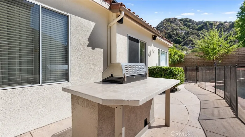 25417 Hopkins Place Stevenson Ranch, CA 91381