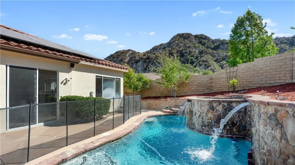 25417 Hopkins Place Stevenson Ranch, CA 91381