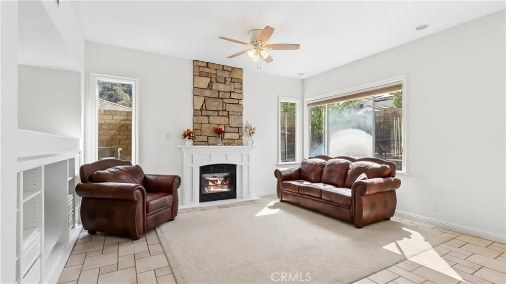 25417 Hopkins Place Stevenson Ranch, CA 91381