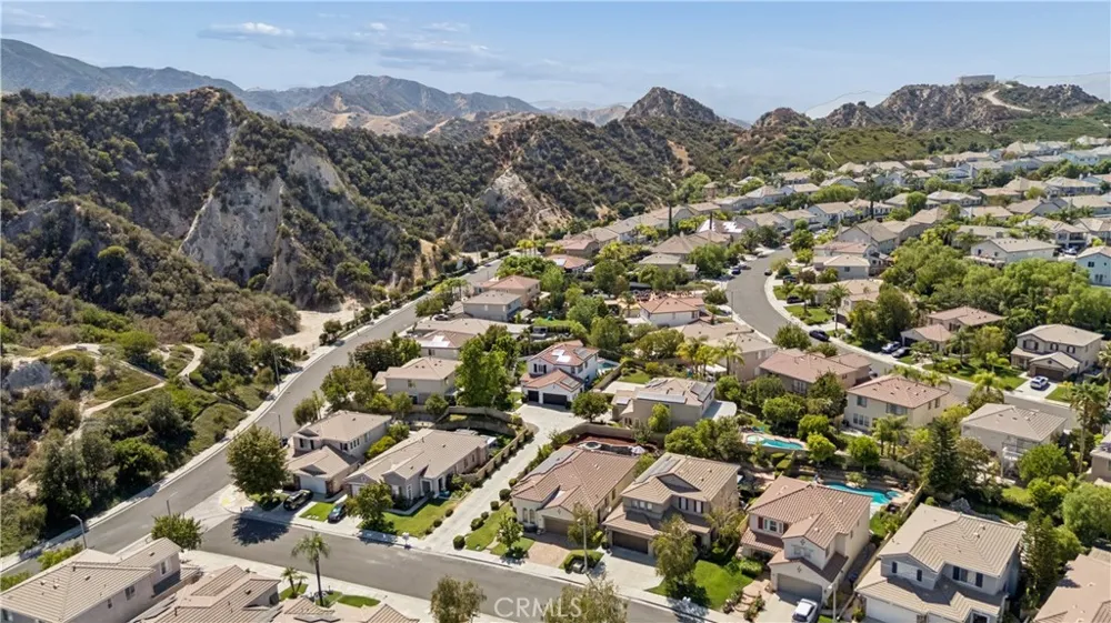 25417 Hopkins Place Stevenson Ranch, CA 91381