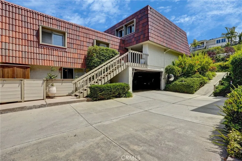 59 Cresta Verde Rolling Hills Estates, CA 90274
