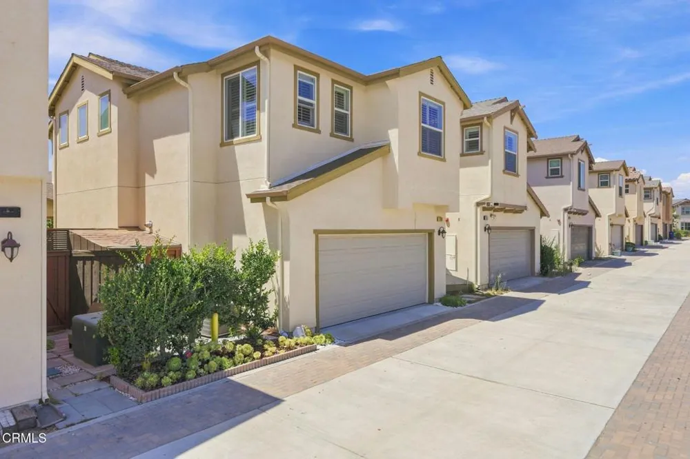 1790 Daffodil Avenue Ventura, CA 93004