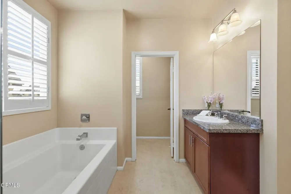 1790 Daffodil Avenue Ventura, CA 93004