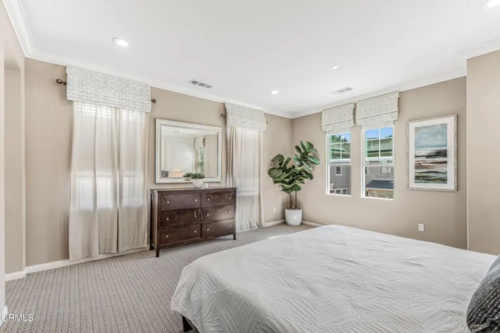 2682 Cameron Street Ventura, CA 93001