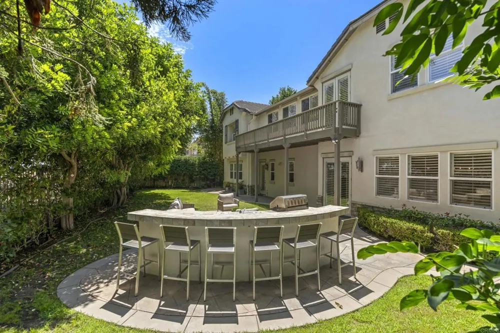 647 Lynwood Dr Encinitas, CA 92024