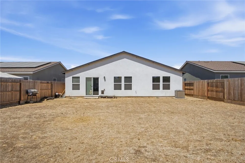 670 Elizabeth Court Merced, CA 95341