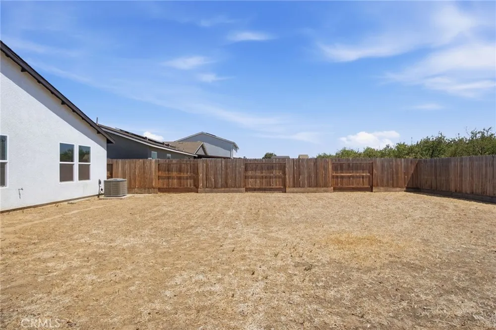 670 Elizabeth Court Merced, CA 95341