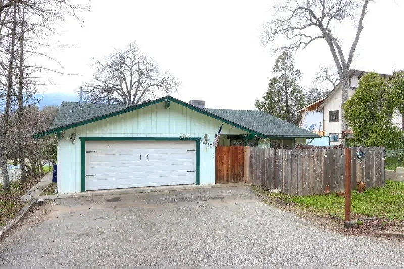 40632 Goldside Oakhurst, CA 93644