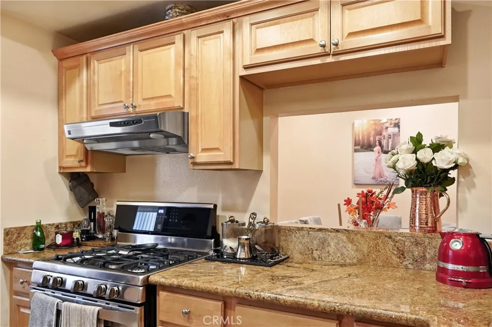 14239 Sherman Way #3 Van Nuys, CA 91405