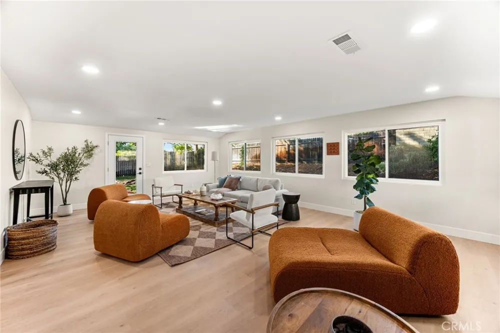 919 Majella Avenue La Verne, CA 91750