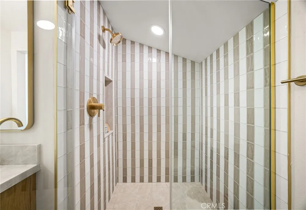 919 Majella Avenue La Verne, CA 91750