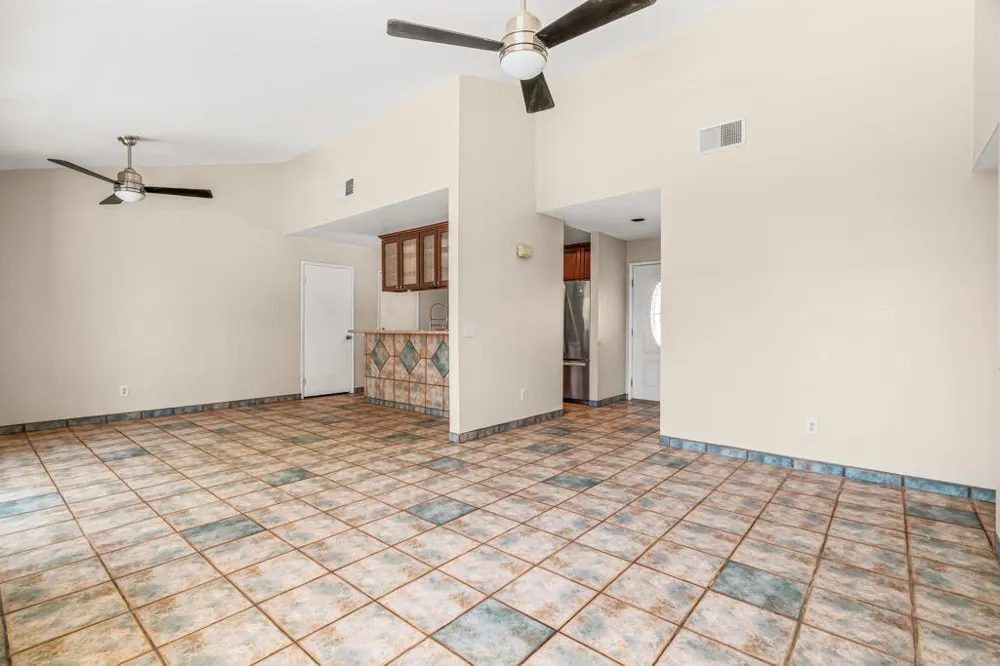 1351 E Luna Way Palm Springs, CA 92262