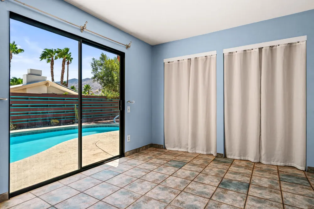 1351 E Luna Way Palm Springs, CA 92262