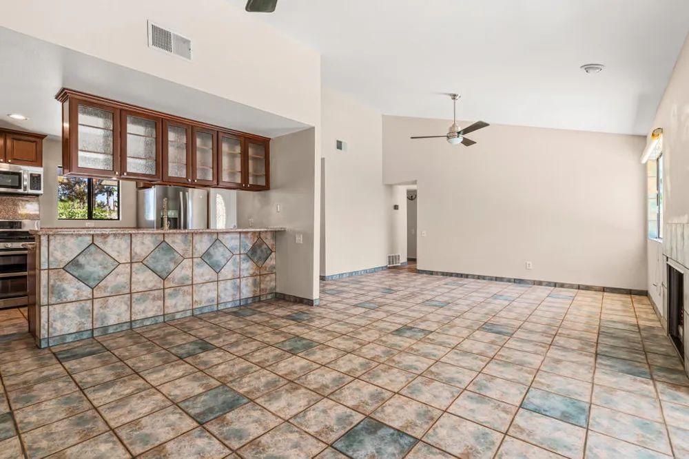 1351 E Luna Way Palm Springs, CA 92262