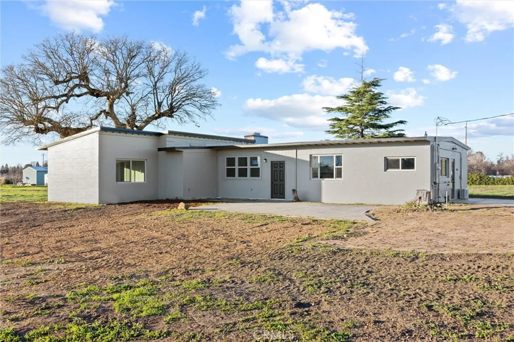 25245 2nd Avenue Los Molinos, CA 96055
